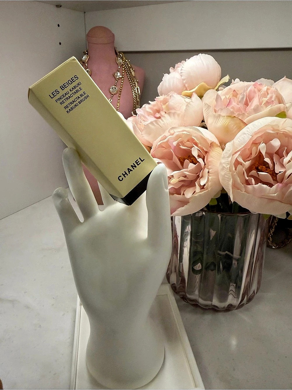 Chanel Les Beiges Retractable Kabuki Brush N°108 Makeup Brush N°108 Black